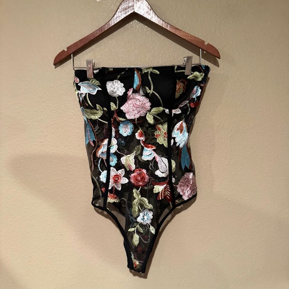Fashion Nova Strapless Floral Embroidered Mesh Bodysuit Black Size Medium - Picture 2 of 7